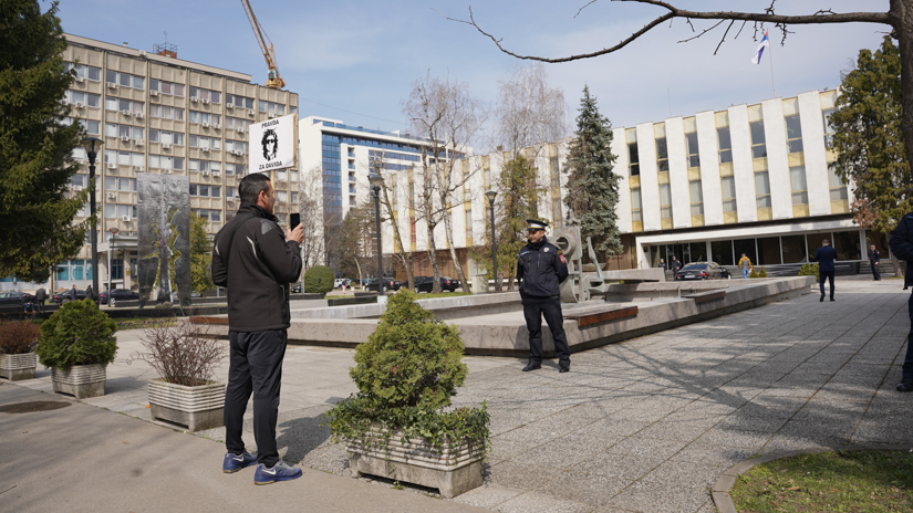 Davor Dragičević pred NSRS / FOTO: GERILA